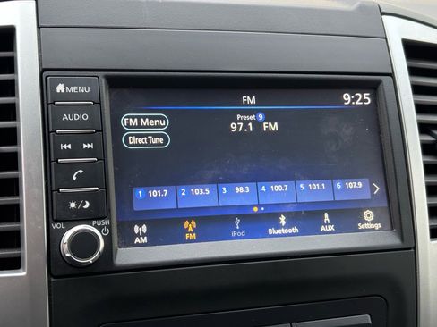 Used 2020 Nissan Frontier SV w/ SV Utility Package image 17