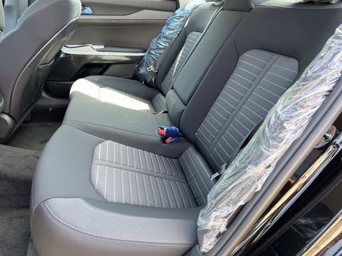 New 2026 Kia K5 LXS FWD image 19