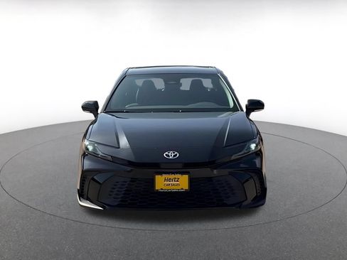 Used 2026 Toyota Camry SE FWD image 4