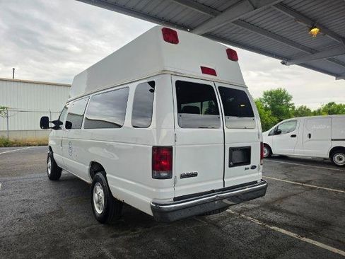 Used 2009 Ford E-350 and Econoline 350 Extended Super Duty RWD image 6