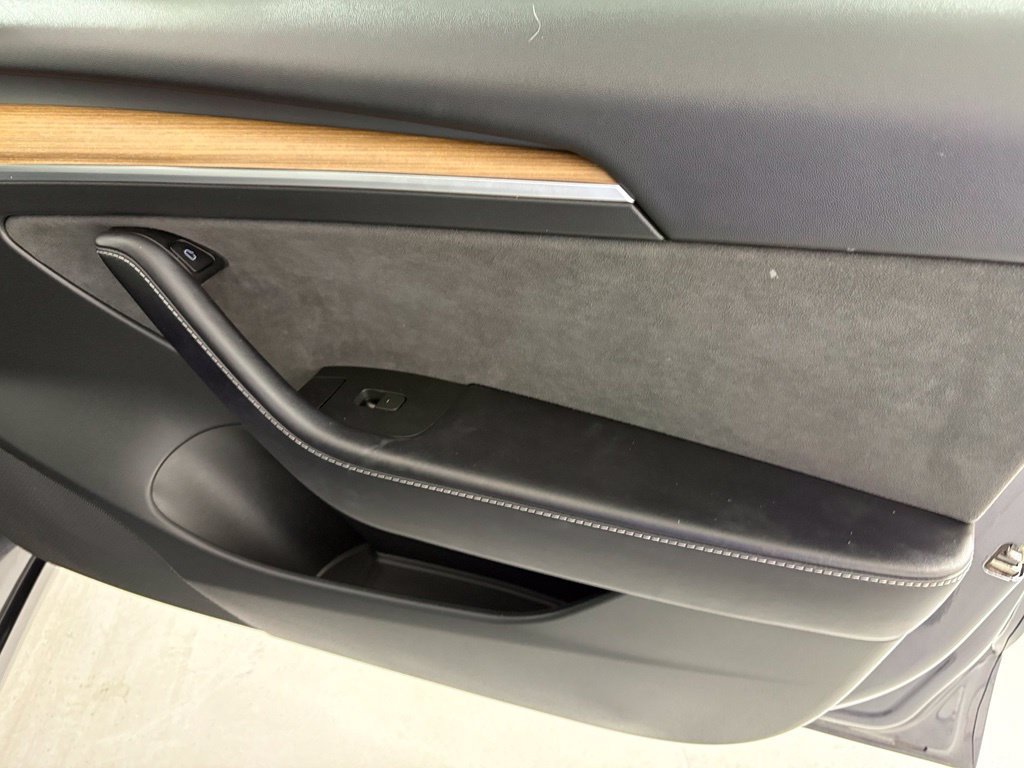 Used 2023 Tesla Model 3 Standard Range RWD image 39
