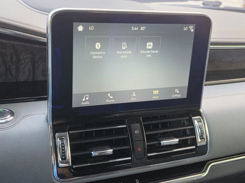 Used 2019 Lincoln Navigator Reserve AWD/4WD image 23