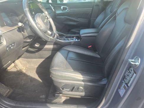 Used 2023 Kia Sorento SX AWD/4WD image 6
