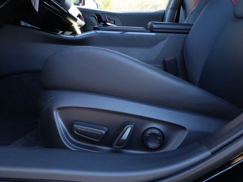 New 2026 Toyota Prius Plug-In Hybrid image 24