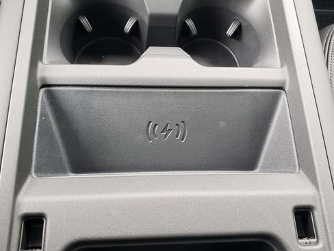 New 2026 Land Rover Defender 110 AWD/4WD image 22