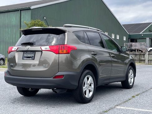 Used 2014 Toyota RAV4 XLE AWD/4WD image 7
