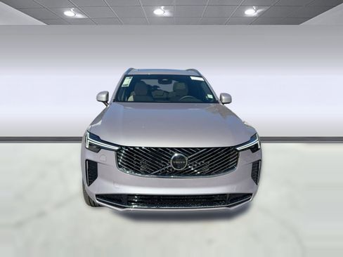New 2026 Volvo XC90 B6 Plus w/ Protection Package Premier image 6