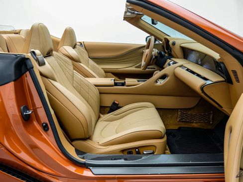 Used 2021 Lexus LC 500 Convertible w/ Touring Package RWD image 48