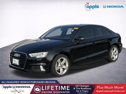 Used 2018 Audi A3 2.0T Premium FWD image 3