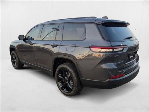 New 2025 Jeep Grand Cherokee L Limited w/ Black Appearance Package image 9