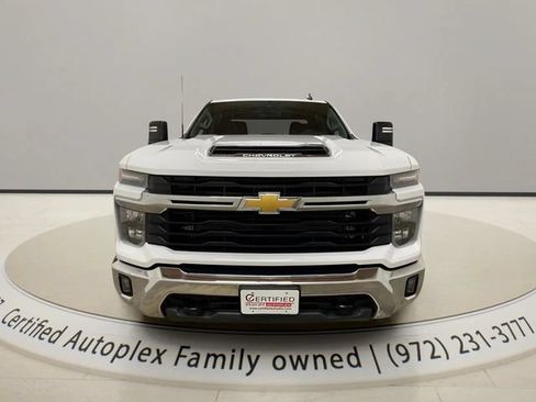 Used 2025 Chevrolet Silverado 2500 LT AWD/4WD image 8