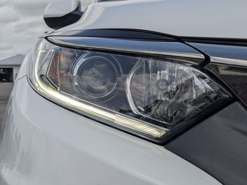 Used 2022 Honda HR-V LX image 10