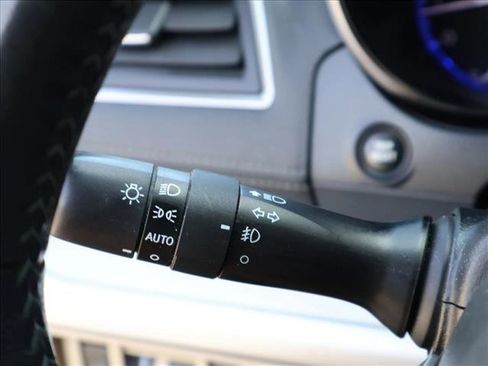 Used 2019 Subaru Outback 2.5i Premium AWD/4WD image 16