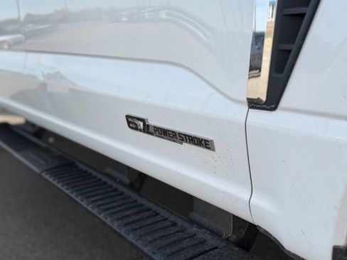 Used 2023 Ford F250 XLT w/ FX4 Off-Road Package AWD/4WD image 4
