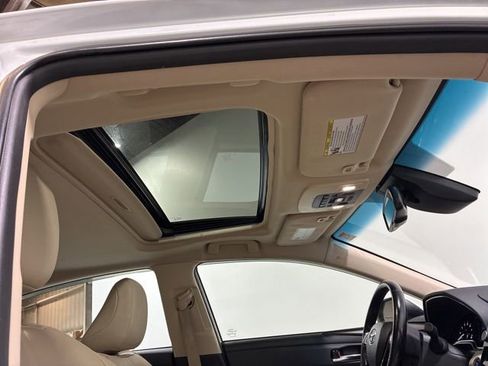 Used 2020 Toyota Avalon XLE image 27