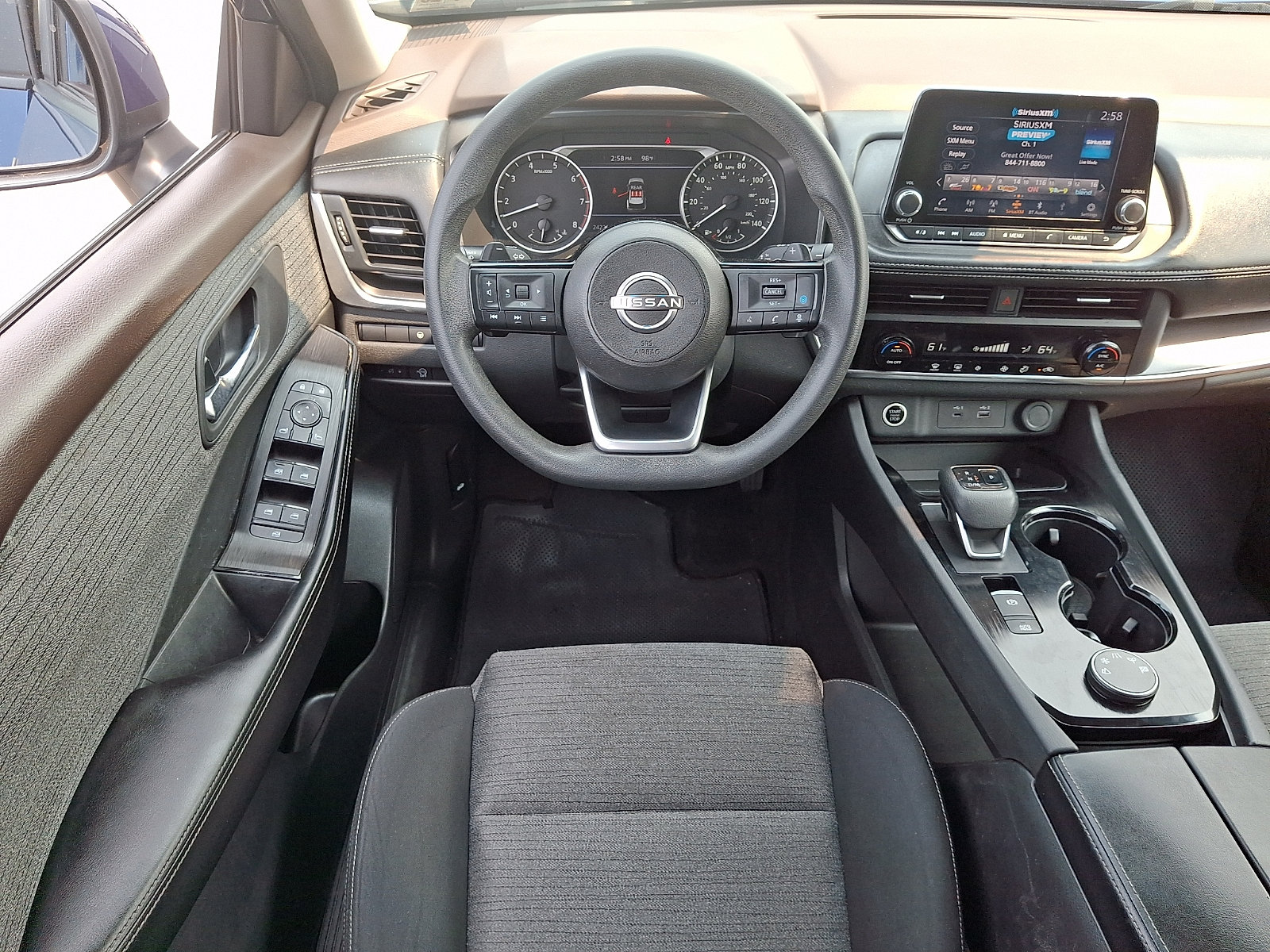 Used 2023 Nissan Rogue SV AWD/4WD image 4
