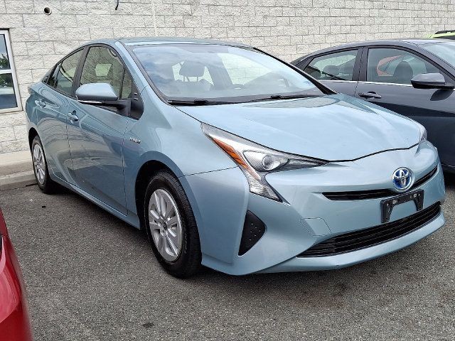 Used 2016 Toyota Prius Two FWD image 3