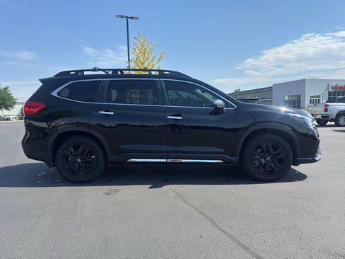 Used 2023 Subaru Ascent Touring AWD/4WD image 2