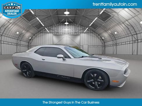 Used 2014 Dodge Challenger R/T Plus image 41