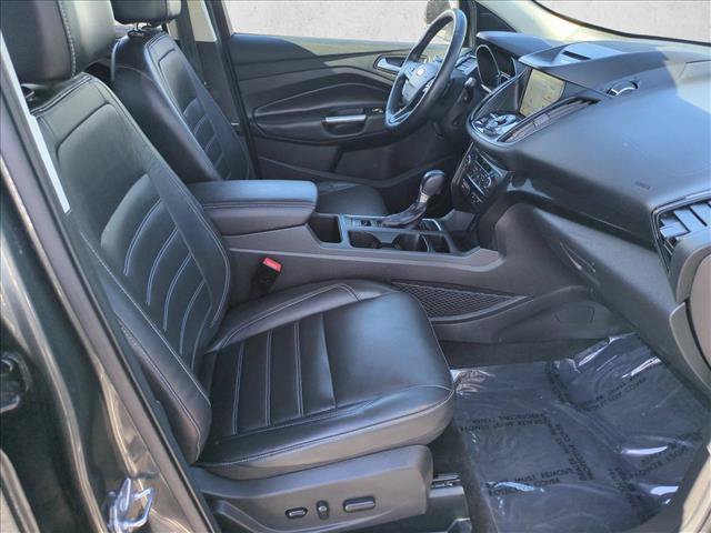 Used 2017 Ford Escape Titanium AWD/4WD image 20