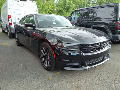 Used 2023 Dodge Charger SXT w/ Blacktop Package RWD image 1
