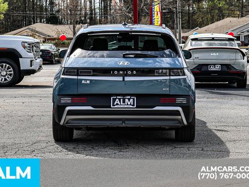 Used 2025 Hyundai Ioniq 5 SEL image 12