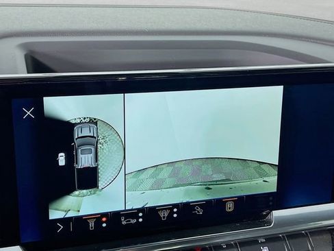 Certified 2025 Chevrolet Silverado 1500 High Country w/ Midnight Edition image 13