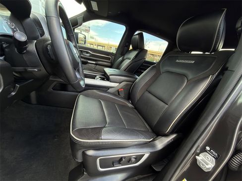 Used 2023 RAM 1500 Laramie image 24