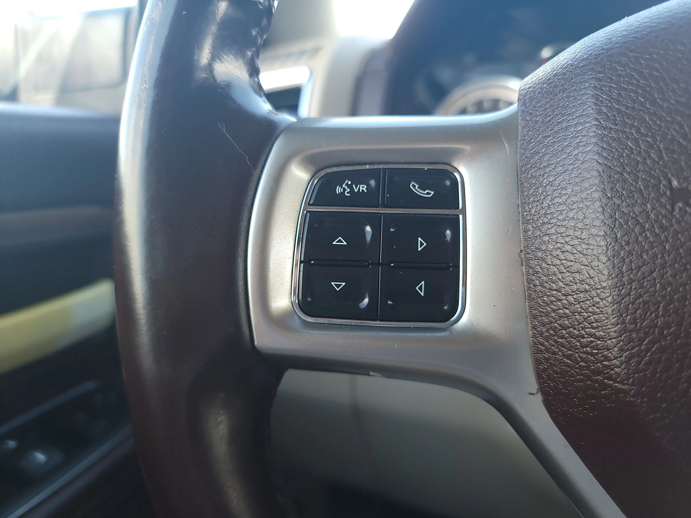 Used 2016 RAM 2500 Laramie RWD image 18