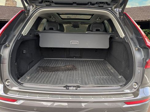 Used 2022 Volvo XC60 B5 Inscription w/ Advanced Package image 19