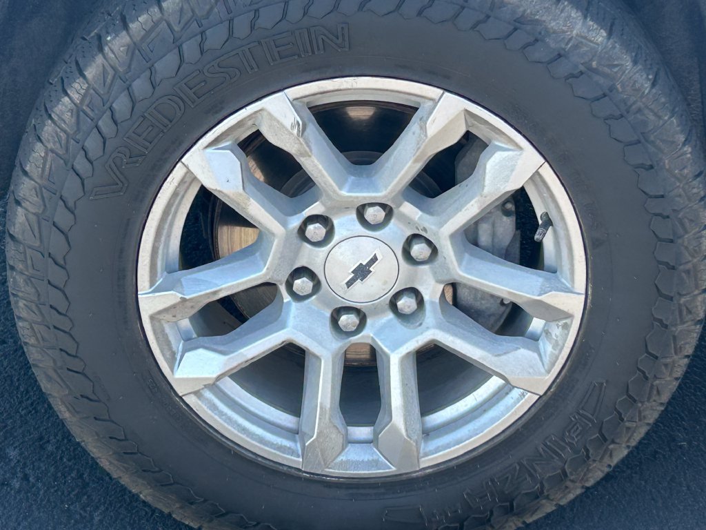 Used 2023 Chevrolet Silverado 1500 RST AWD/4WD image 13