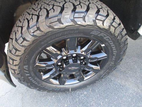 Used 2016 Chevrolet Silverado 2500 LT w/ All Star Edition image 12