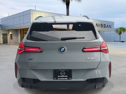 Used 2025 BMW X3 xDrive30i AWD/4WD image 4