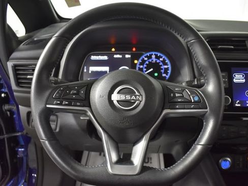 Certified 2025 Nissan Leaf SV Plus FWD image 15