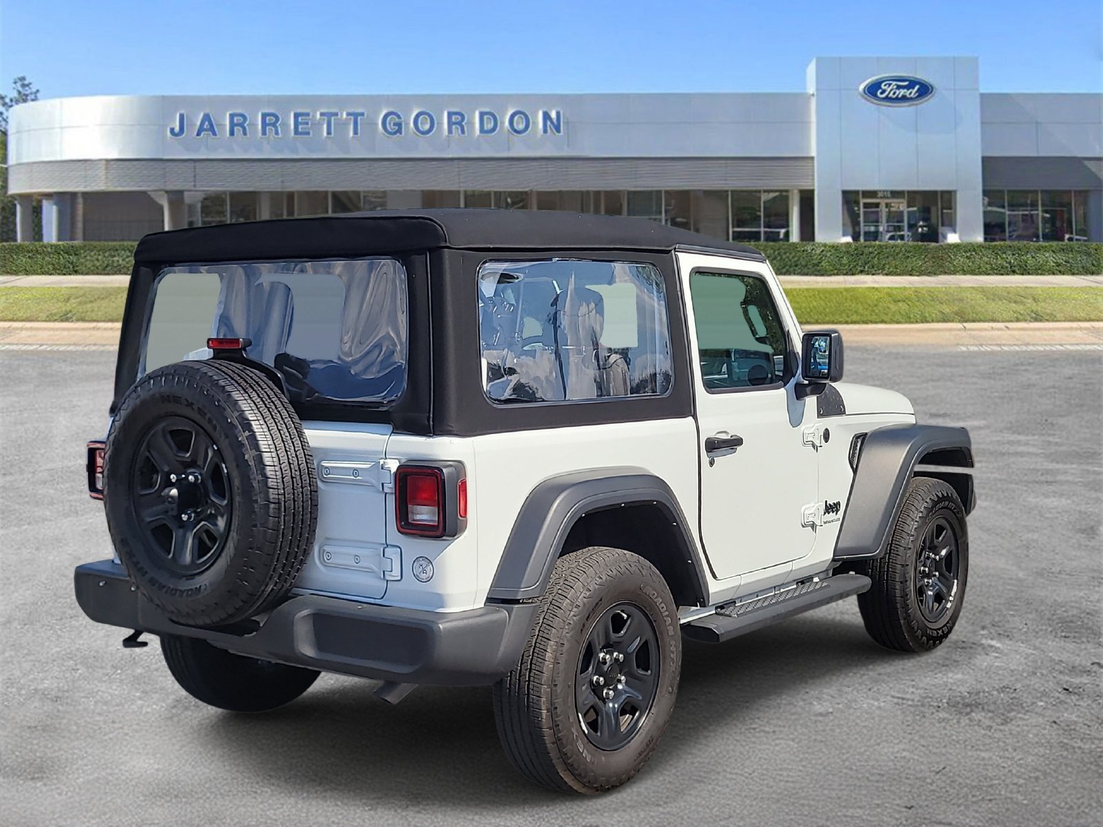 Used 2024 Jeep Wrangler Sport AWD/4WD image 4