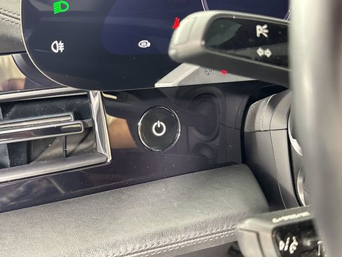 Certified 2021 Porsche Taycan 4S image 19