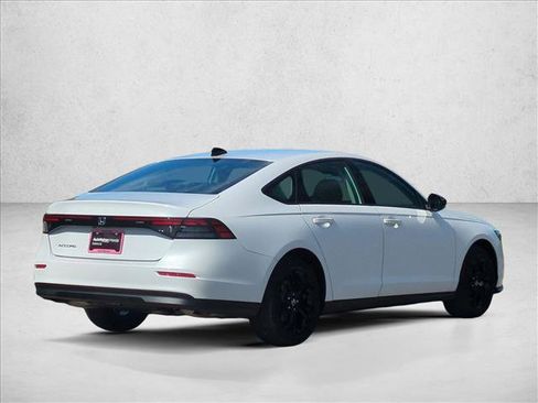 Used 2025 Honda Accord SE image 5