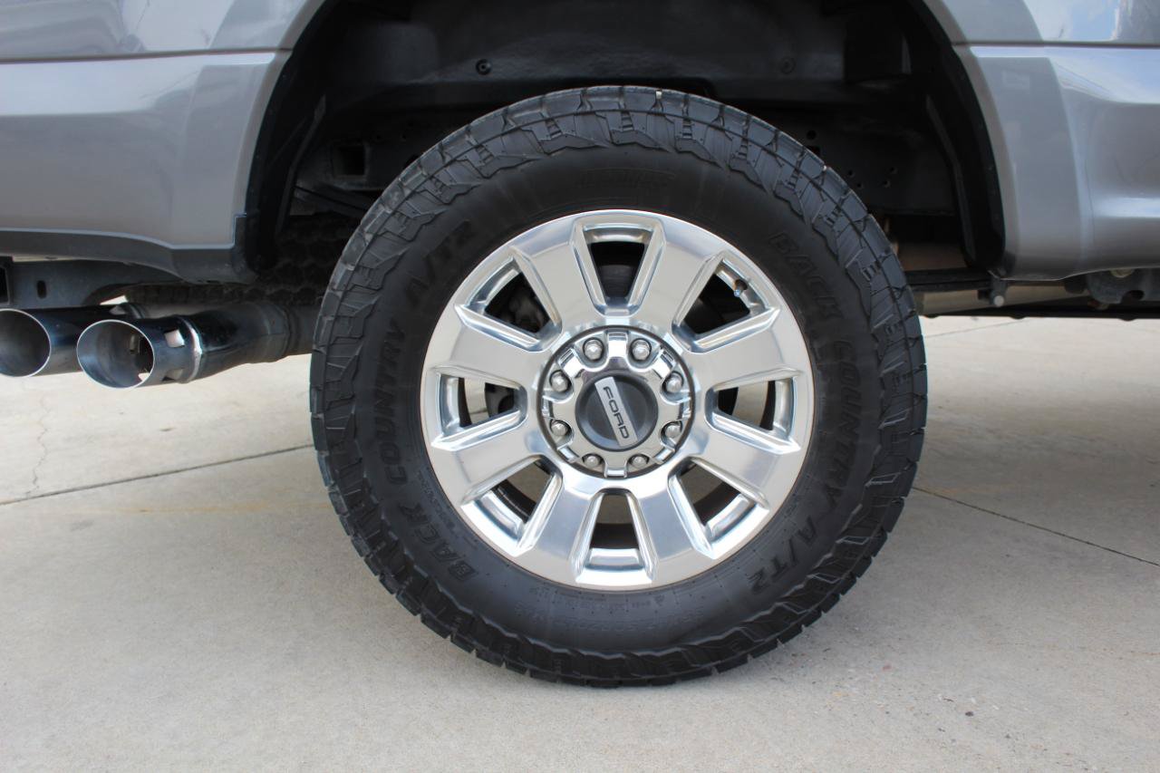 Used 2021 Ford F250 Platinum w/ FX4 Off-Road Package AWD/4WD image 40