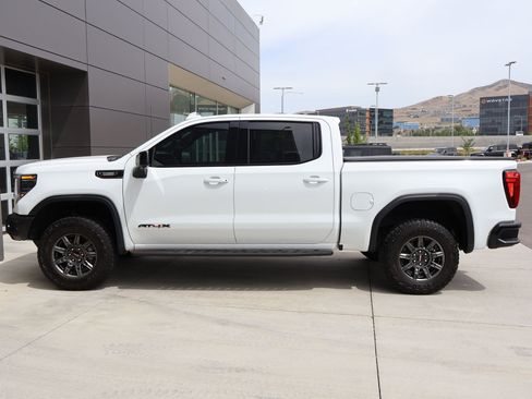 Used 2024 GMC Sierra 1500 AT4X AWD/4WD image 9