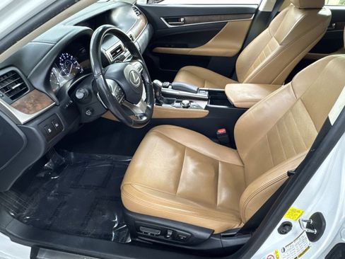 Used 2017 Lexus GS 350 image 2