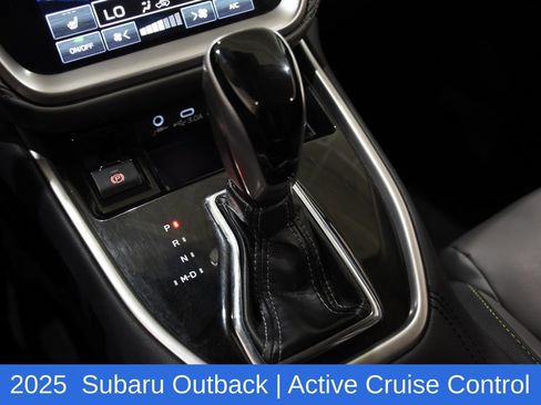 Used 2025 Subaru Outback Onyx Edition AWD/4WD image 22