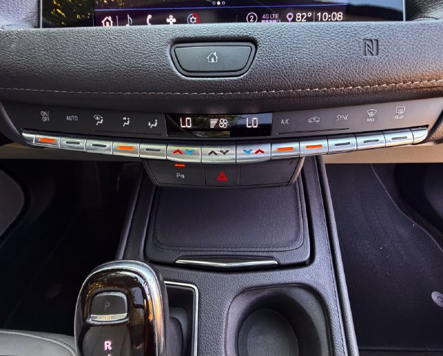 Used 2020 Cadillac XT4 Luxury FWD image 26