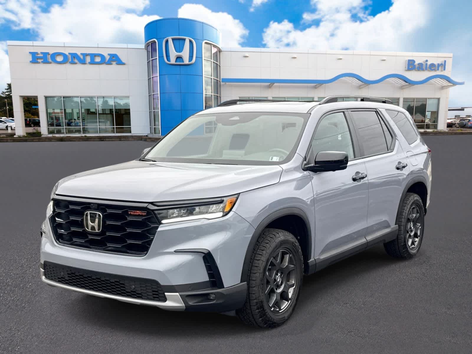 Used 2025 Honda Pilot TrailSport image 1