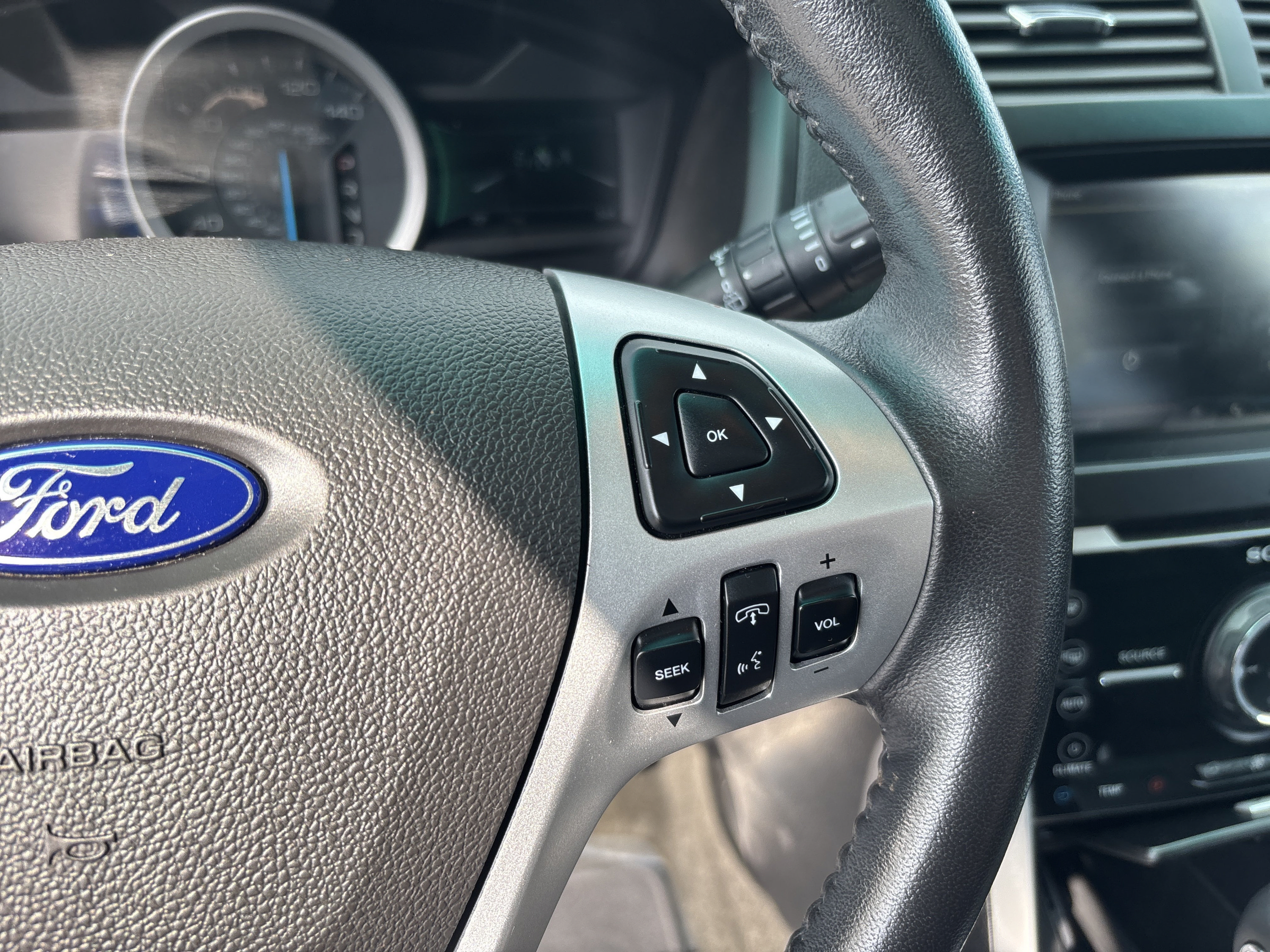 Used 2015 Ford Explorer Limited AWD/4WD image 16