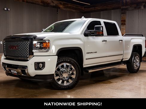 Used 2016 GMC Sierra 2500 Denali w/ Duramax Plus Package image 4