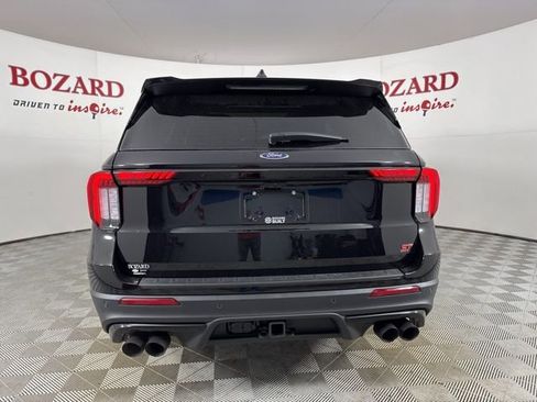 New 2026 Ford Explorer ST w/ Sun And Sound Package image 6