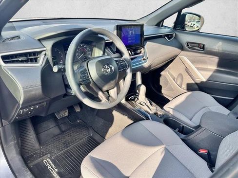 Certified 2025 Toyota Corolla Cross AWD Hybrid image 9