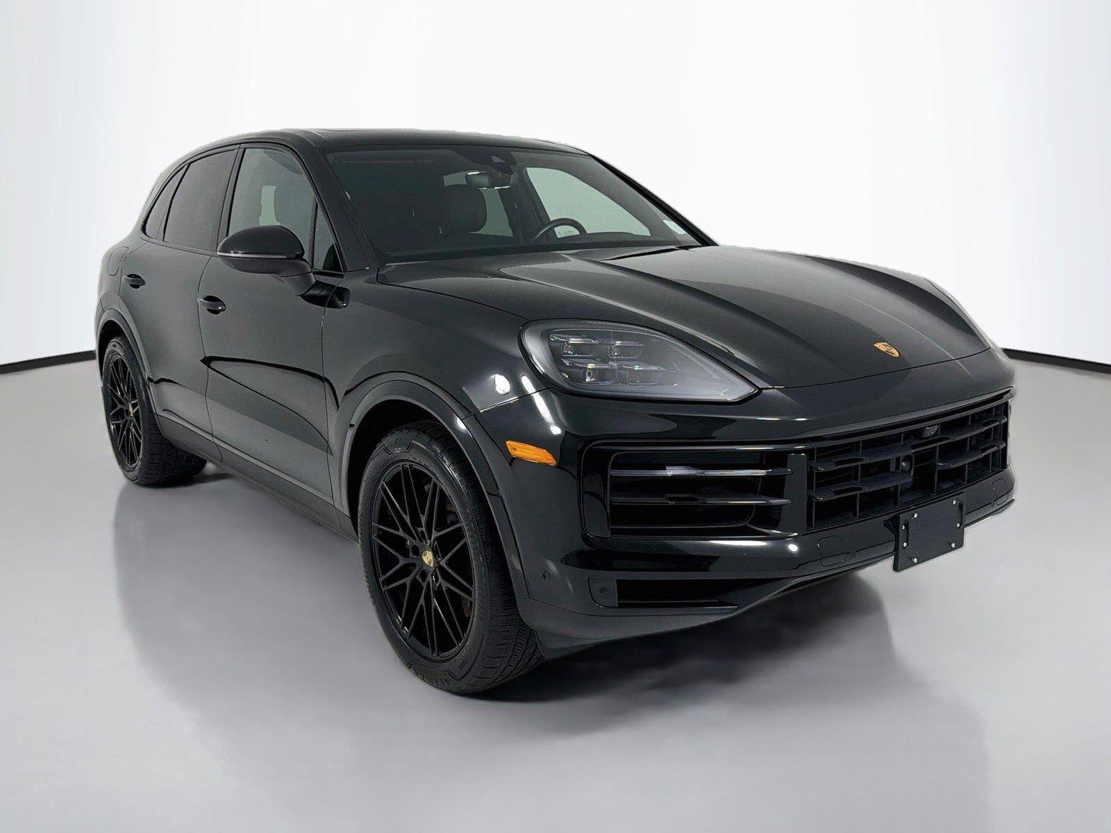 Certified 2024 Porsche Cayenne AWD/4WD image 30