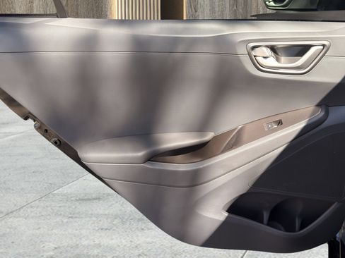 Used 2020 Hyundai Ioniq SE image 22