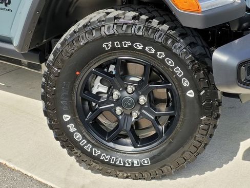 New 2026 Jeep Gladiator Willys image 9